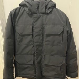 (SOLD)Canada Goose Maitland Parka